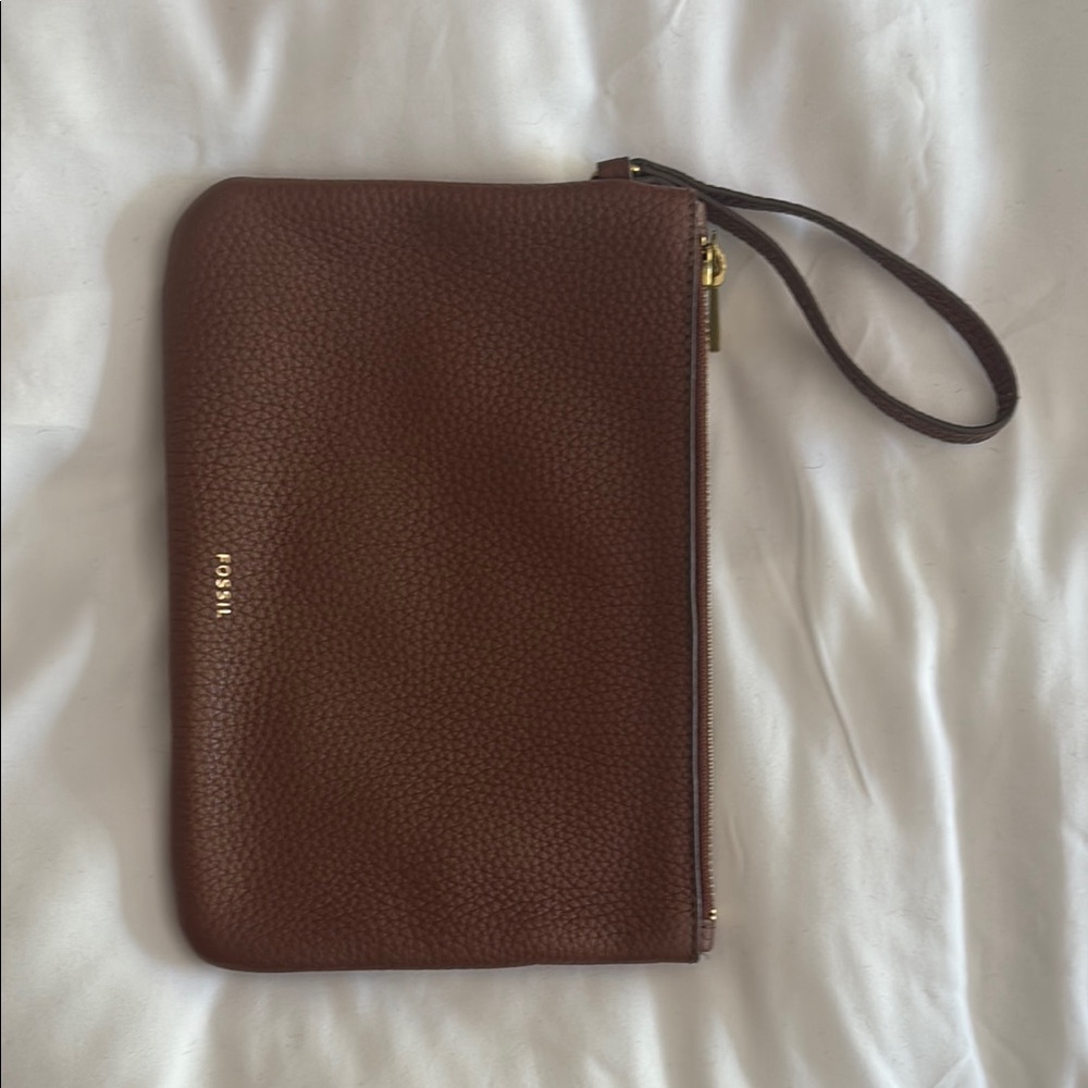 Fossil Brown Leather Wristlet with Minimalist Design